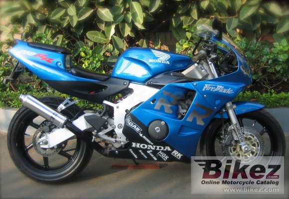 1994 Honda CBR 250 RR photo